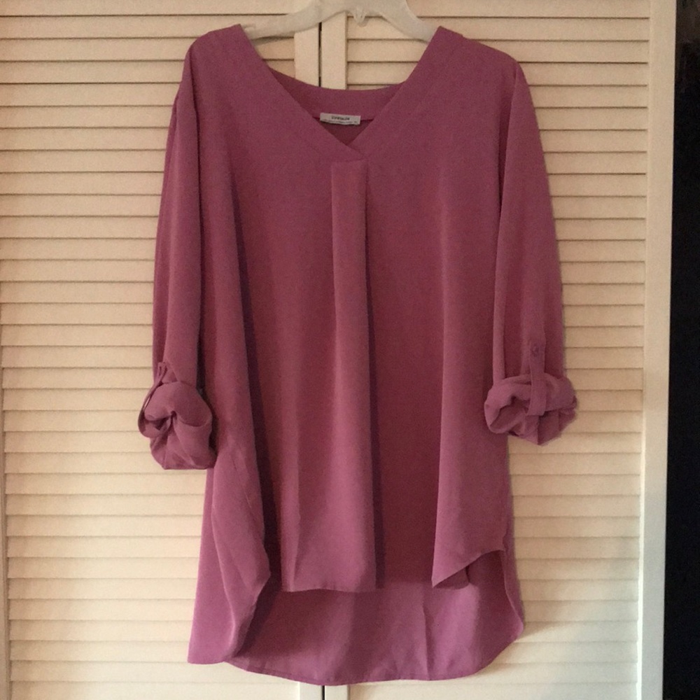 Violet v-neck